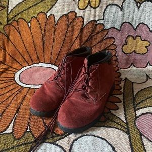 Red suede Sporto boots